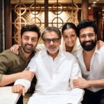 Ramayana: Ranbir Kapoor-Sai Pallavi की Film की Release को लेकर बड़ा Update, Pre-Diwali Worldwide Release की तैयारी! Ranbir Kapoor Alia Bhatt Vicky Kaushal Sanjay Leela Bhansali Love and War