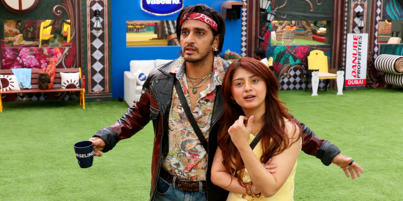 Arishfa Khan and Qazi Touqeer share a supportive moment in Bigg Boss 20