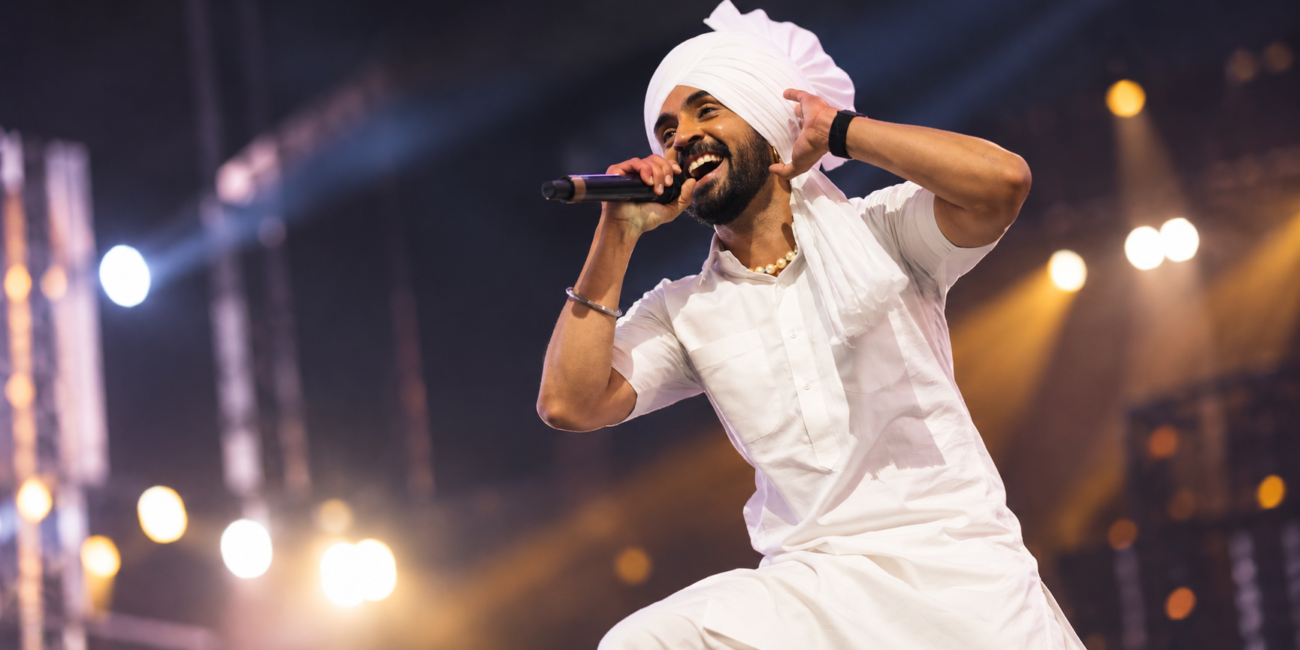 Diljit Dosanjh Delhi Concert पर संकट: 30 October Show को Police Permission नहीं मिली Diljit Dosanjh during a live concert performance