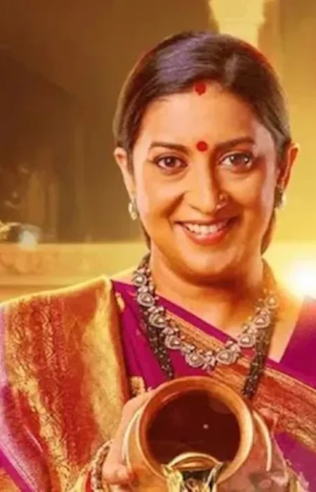Kyunki Saas Bhi Kabhi Bahu Thi 2 Finale: Smriti Irani हुईं Emotional Smriti Irani and Amar Upadhyay as Tulsi and Mihir in Kyunki Saas Bhi Kabhi Bahu Thi 2