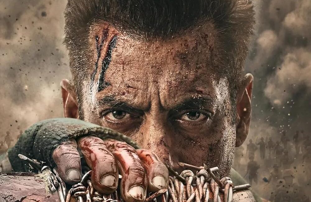 Salman Khan in military look from Maatrubhumi May War Rest In Peace