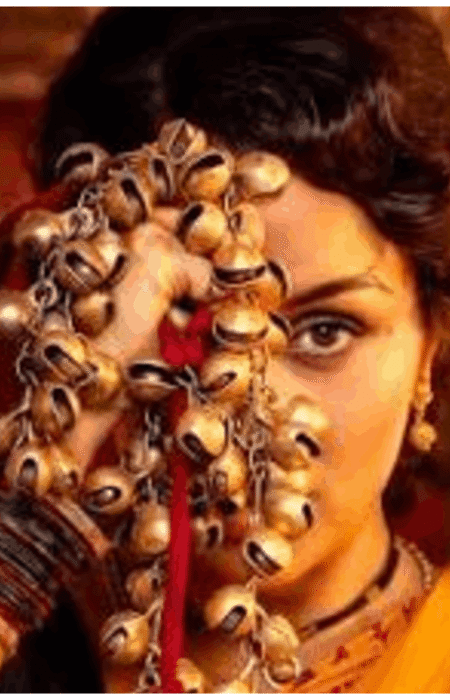 Eetha Trailer Release: Shraddha Kapoor का Lavani Queen Look चर्चा में, कल होगा Trailer रिलीज़ Shraddha Kapoor in a traditional look as Lavani performer Vithabai in Eetha